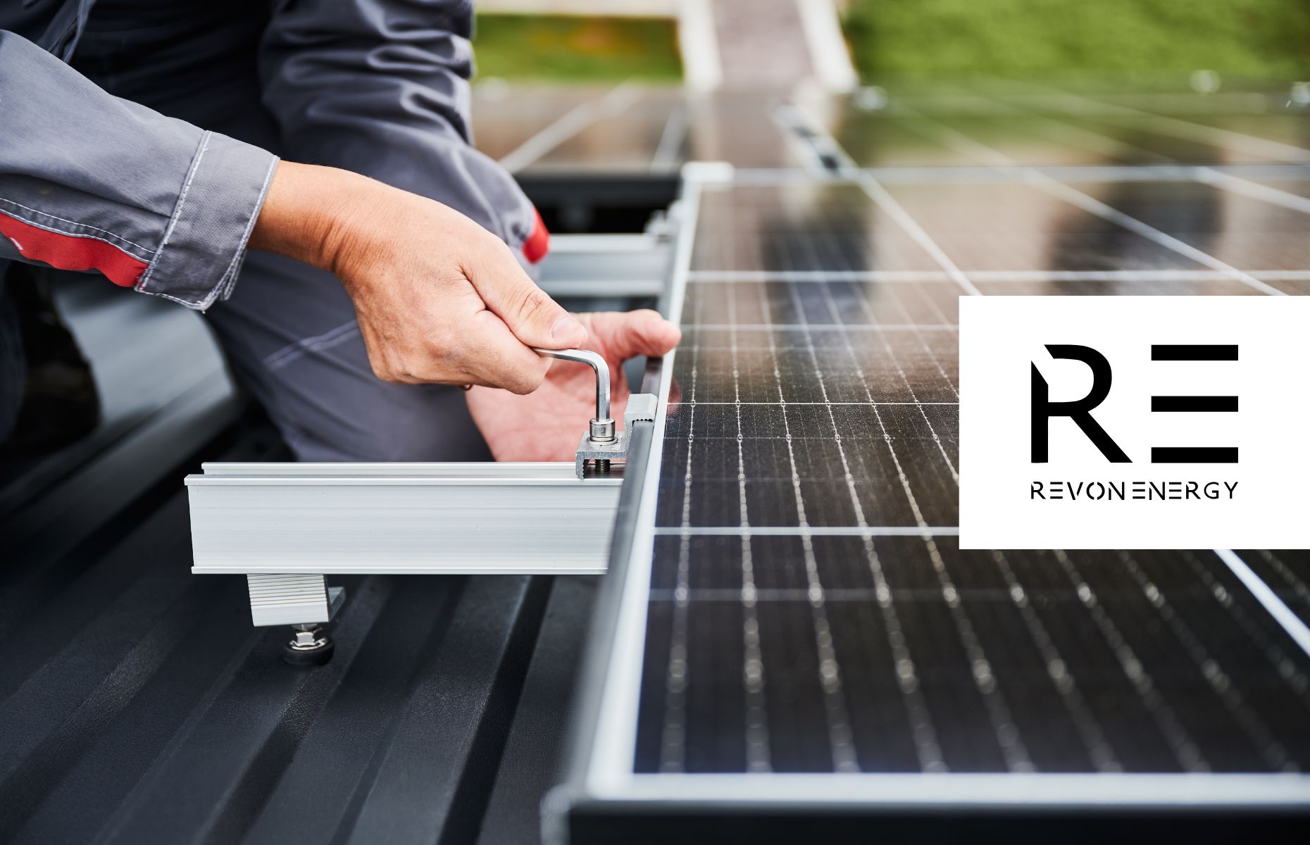 Jak uniknąć strat energii z fotowoltaiki Praktyczny przewodnik dla firm i inwestorów REVON Energy straty energii z fotowoltaiki